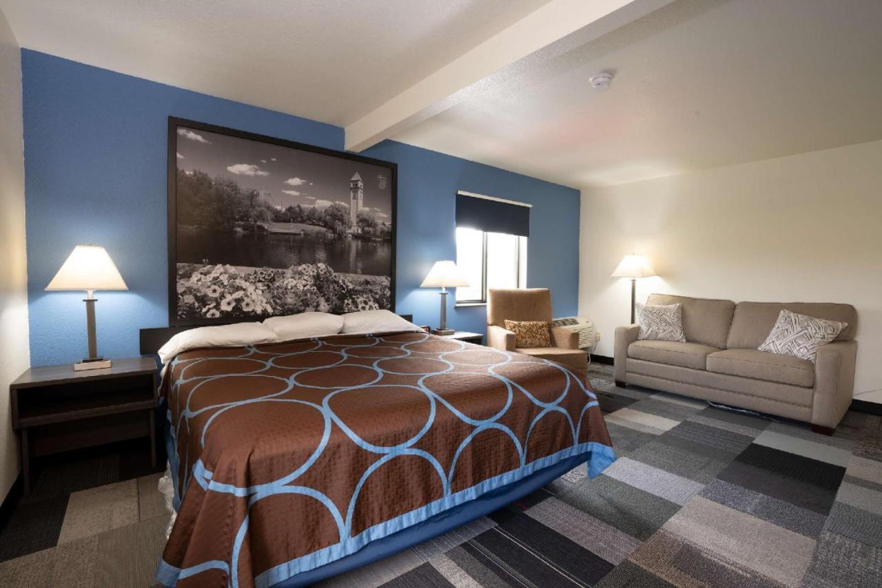 Super 8 By Wyndham Spokane Valley Exterior photo