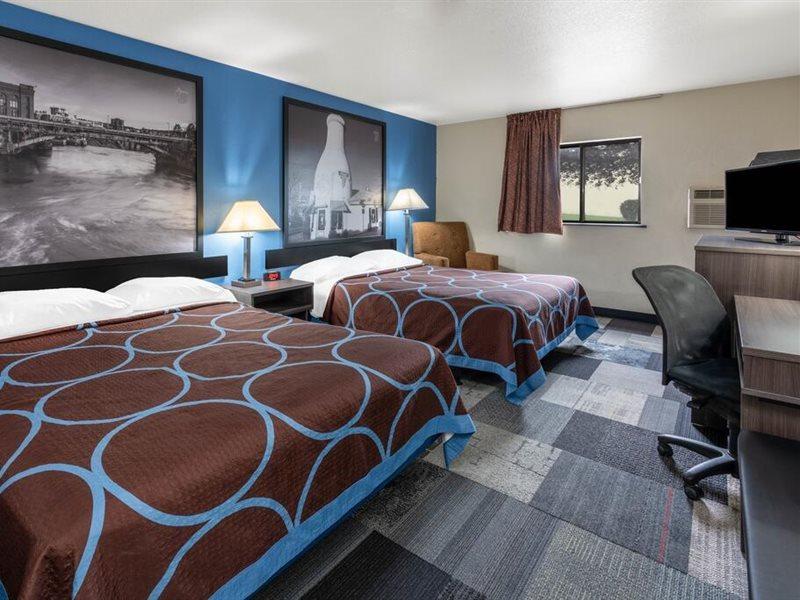 Super 8 By Wyndham Spokane Valley Exterior photo